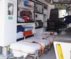 Interior de una ambulancia