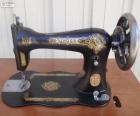 Máquina de coser antigua