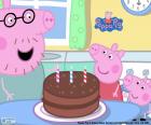 Celebración del tercer aniversario de Peppa Pig, con un gran pastel