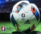 Beau Jeu, la pelota fabricada por Adidas para la Euro 2016 en Francia