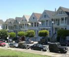 Las conocidas casas victorianas de San Francisco, situadas en Alamo Square