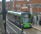 El Tramlink es el tranvía de Londres, con 39 estaciones, 3 líneas y una longitud de 28 km