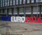 Promoción de la UEFA Euro 2016, delante del ayuntamiento de Lens, Francia