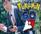 Pokémon GO Plus es un accesorio portátil permite a los jugadores de Pokémon GO disfrutar del juego incluso cuando no estén usando sus smartphones. Se conecta al teléfono móvil a través de Bluetooth