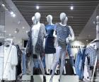 Maniquíes en una tienda