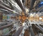 Techo de la Sagrada Familia con su espectacular bóveda