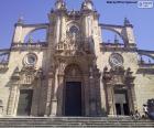 La Catedral de Jerez de la Frontera es una construcción del siglo XVII que aúna los estilos gótico, barroco y neoclásico. Jerez de la Frontera, España