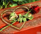 Un corazón y una rosa roja, símbolos del amor para el día de San Valentín 