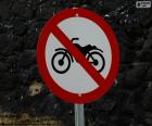 Señal prohibido motocicletas