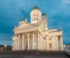 La Catedral luterana de Helsinki es una catedral de culto evangélico situada en el centro de Helsinki, Finlandia