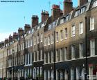 Fachada de un conjunto de casas típicas de Londres