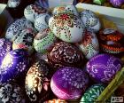 Huevos decorados con flores