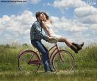 Paseo romántico en bicicleta
