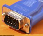 Cable VGA, utilizado para conectar un monitor o proyector a un ordenador