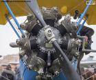 Imagen del motor de un biplano
