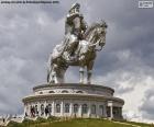 La gran estatua ecuestre de Gengis Kan, la estatua ecuestre más grande del mundo y una visita obligada en Mongolia