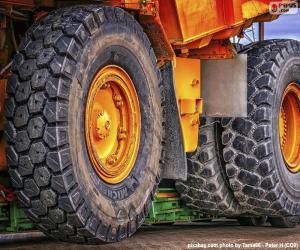 Puzzle de Ruedas de un gran Dumper
