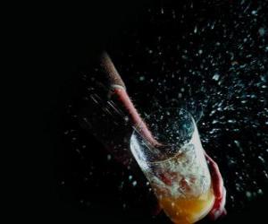 Puzzle de Sidra una bebida alcohólica de baja graduación