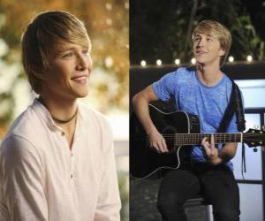 Puzzle de Sterling Knight es un actor y cantante americano.