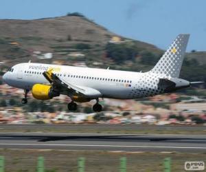 Puzzle de Vueling Airlines es una aerolínea española