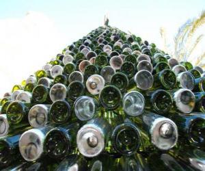 Puzzle de Árbol de Navidad hecho de 5.000 botellas recicladas